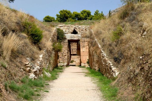 Mycenae - Tholos tomb of Aegisthus 